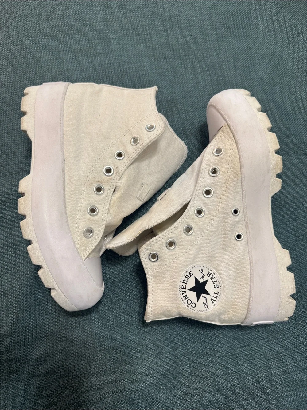 Converse CTAS Lugged Hi Platform Women's Size 7 White 565902C